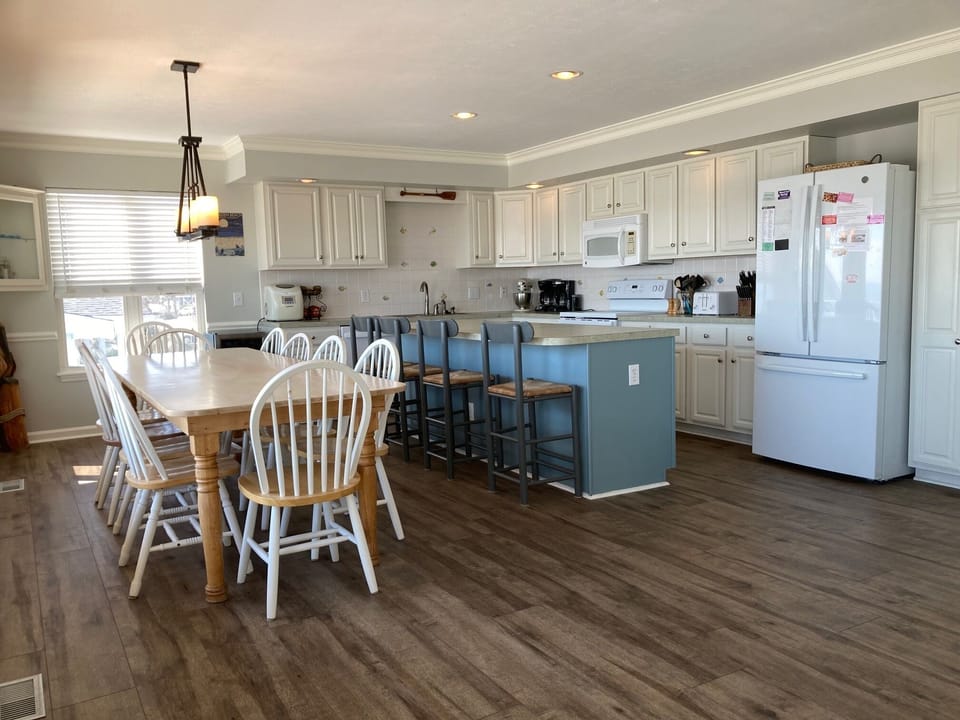 Kitchen and eating area