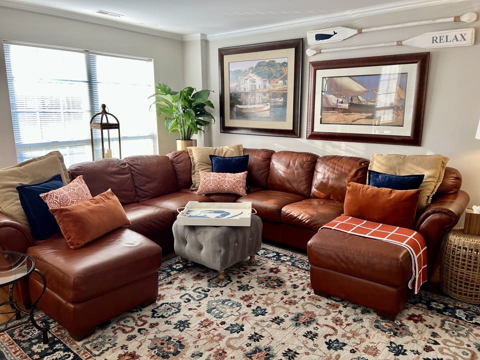 Large sectional Leather Sofa great for spreading out and Binge watching 