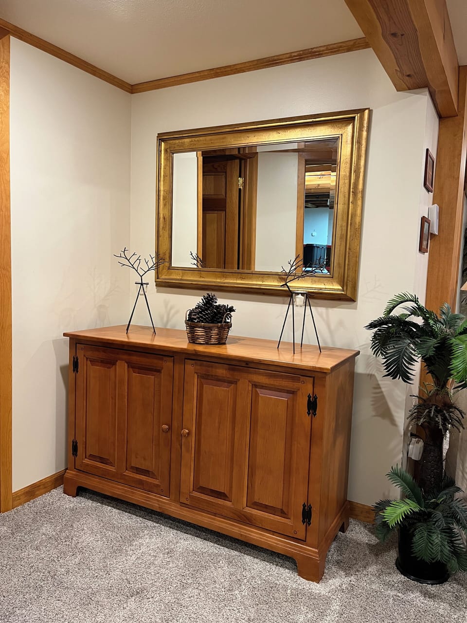 Lower - linen cabinet