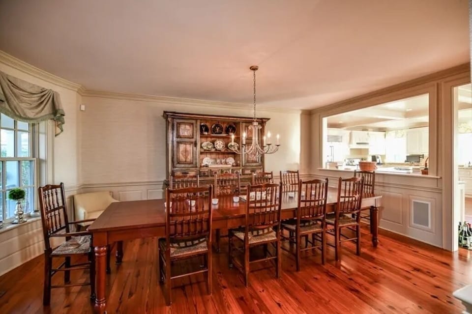 dining room - seats 12