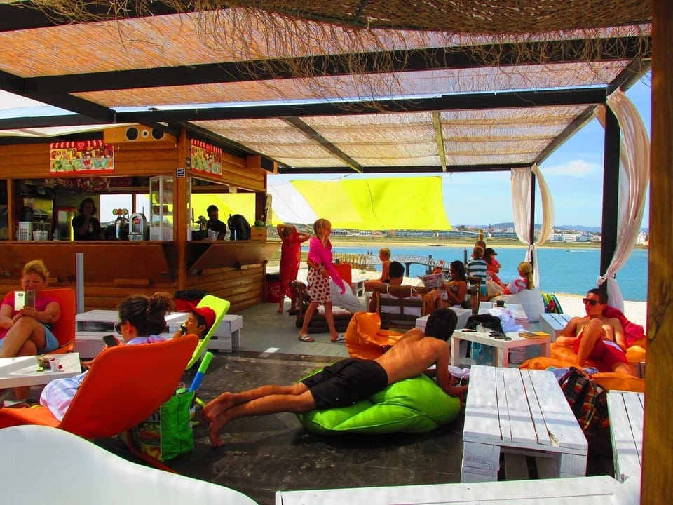 BEACH BAR