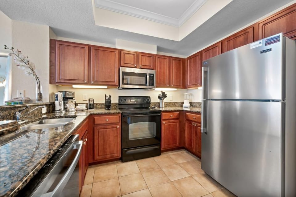 Crystal Tower 1907 Kitchen