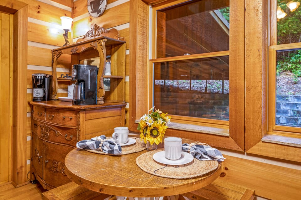 Coffee bar and breakfast nook