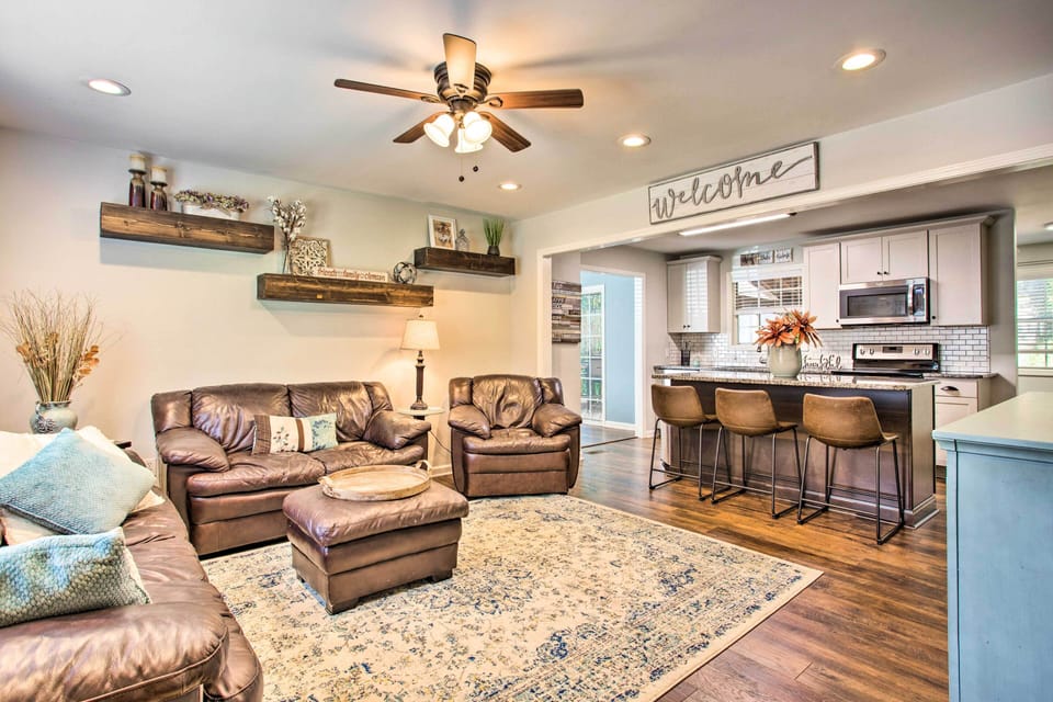 Clemson Vacation Rental | 3BR | 2.5BA | 1,750 Sq Ft | Stairs to Access