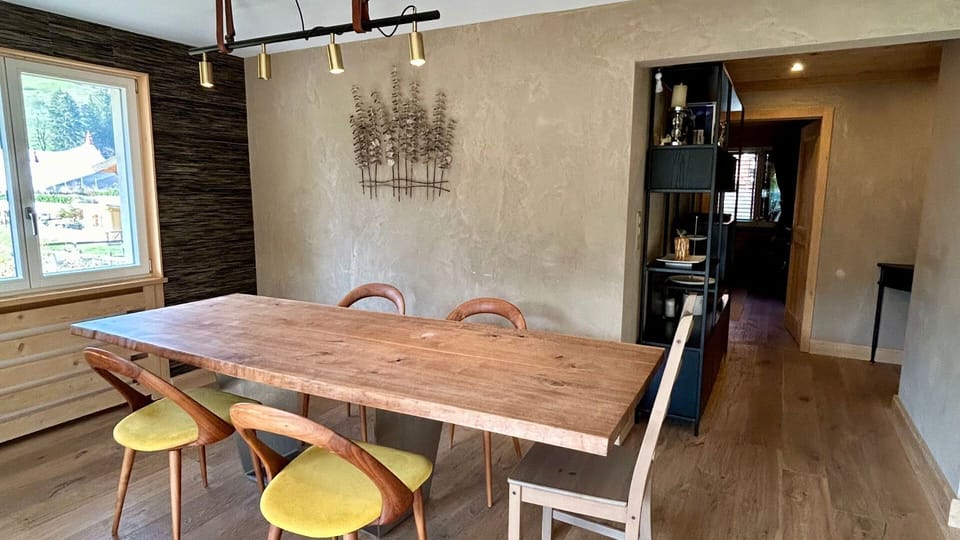 dinning table 
