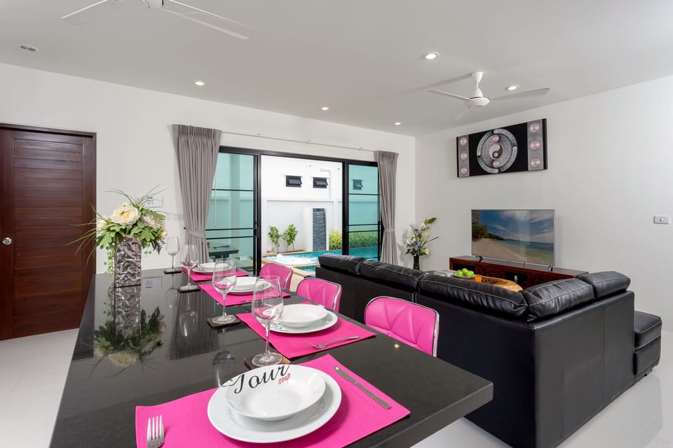 Thai-Themed 3br Boutique Villa by Intira