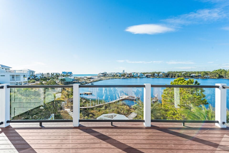3rd Floor Balcony Gulf and Lake Views