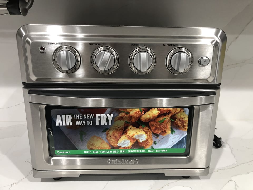 Air fryer and toaster all in one