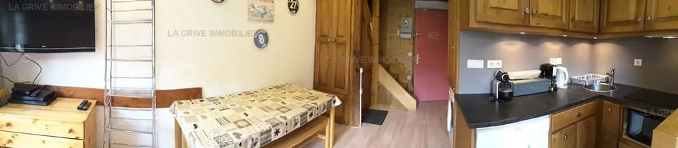 Paradiski edge of pistes vallandry Apartment in Landry