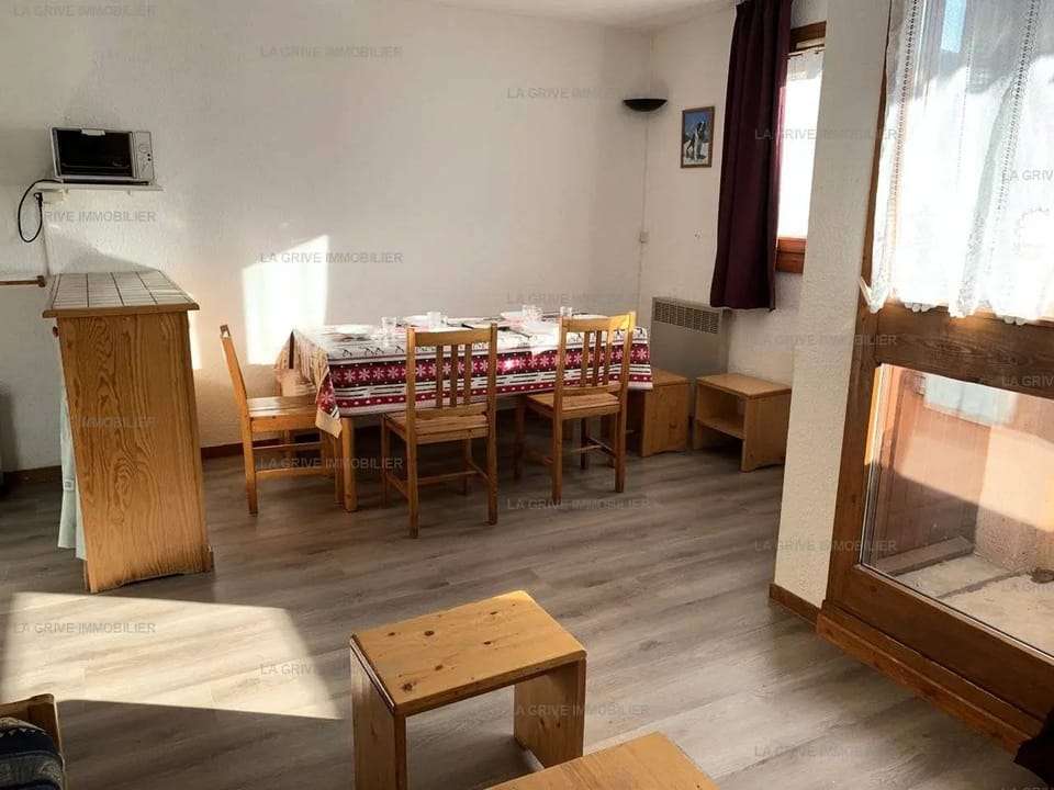Residence Soldanelles - Paradiski ski at the foot vallandry Apartment in Landry