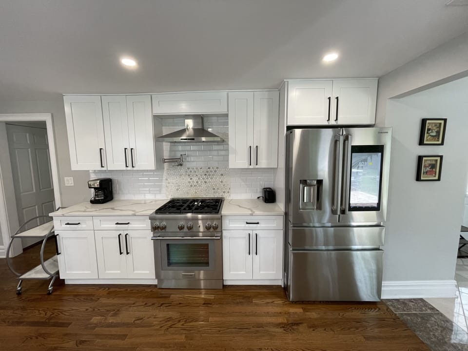 very large, high-end kitchen