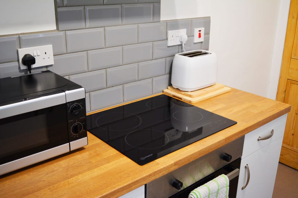 Electric hob and oven