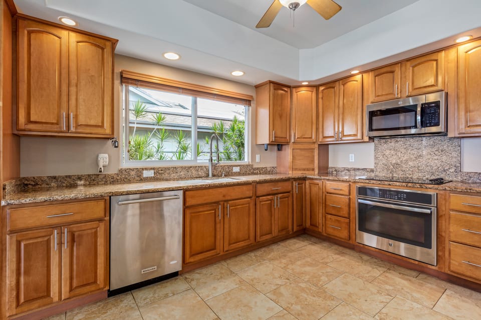 Fully equipped kitchen