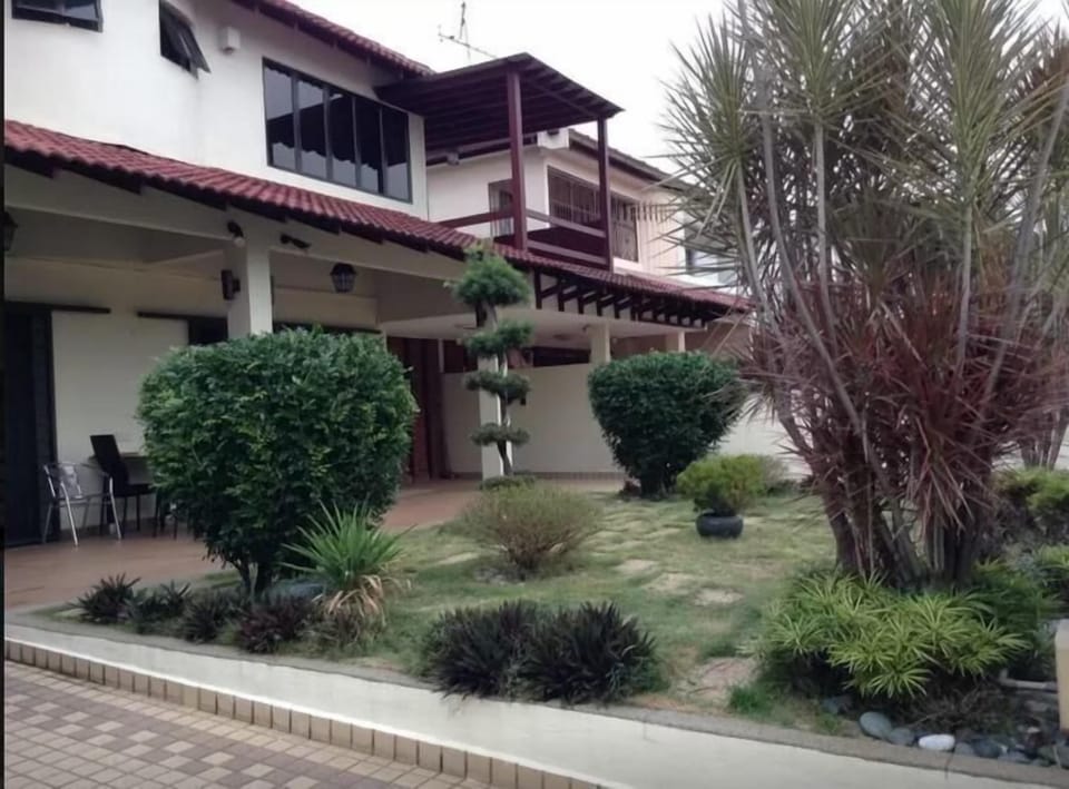 A&F Homestay @ SS22 Quad Room