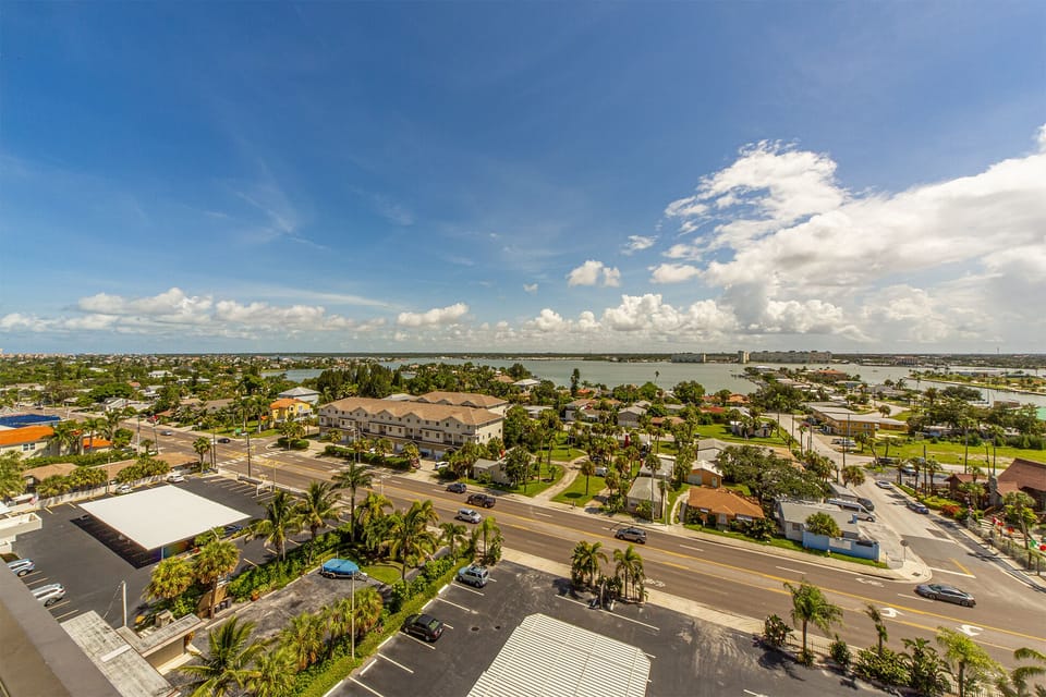 Shores of Madeira 1004 Master View