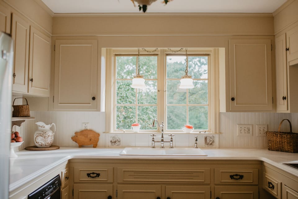 Vintage kitchen overlooking garden