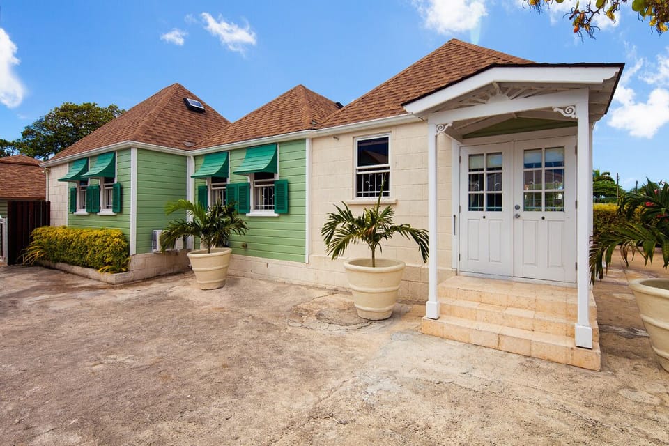 Arcadia is conveniently located on the South Coast of Barbados and is close to all amenities