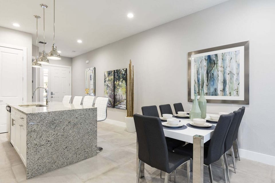 Spacious & Comfortable areas to enjoy with family!