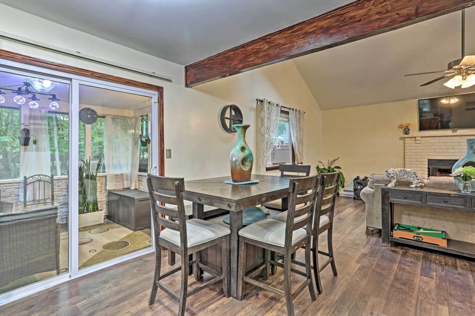 Dining Area | Dishware & Flatware