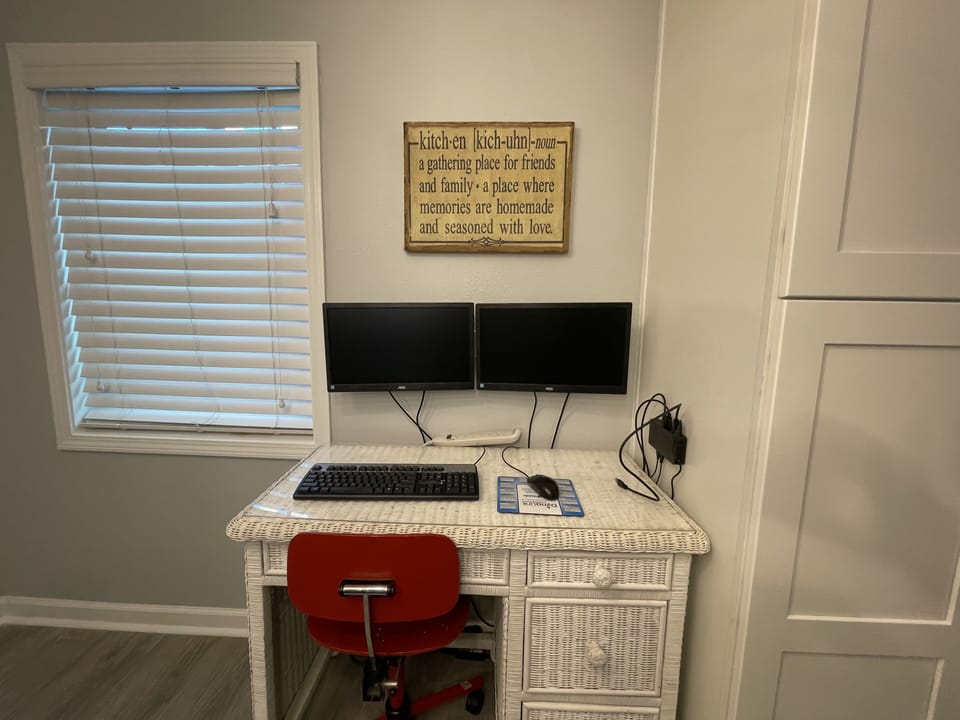 Computer Station with dual monitor and docking station. Includes keyboard and mo