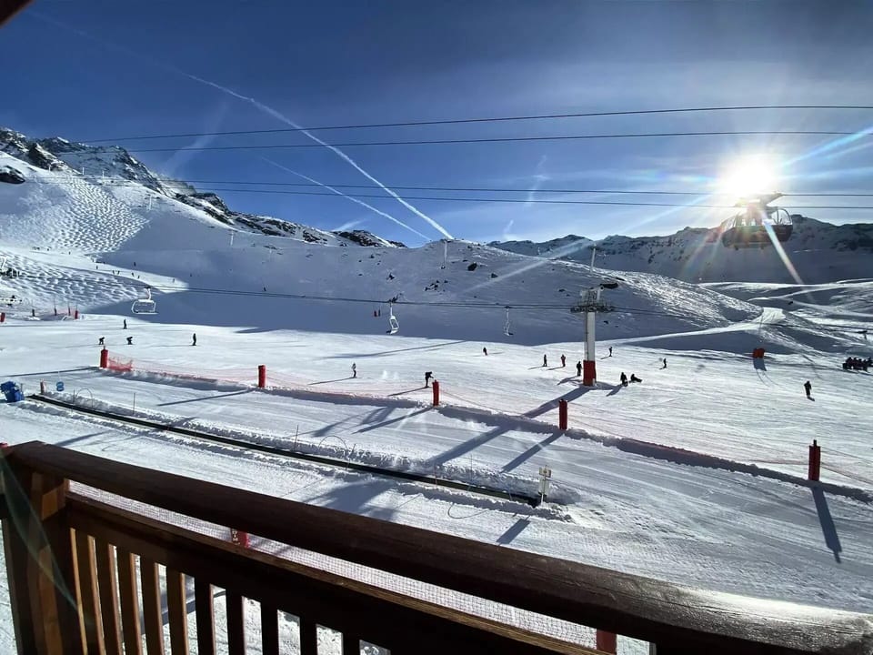 Snow and ski sports