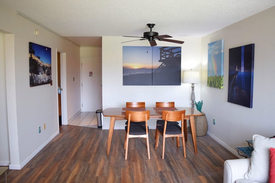 Dining room with seating for 4