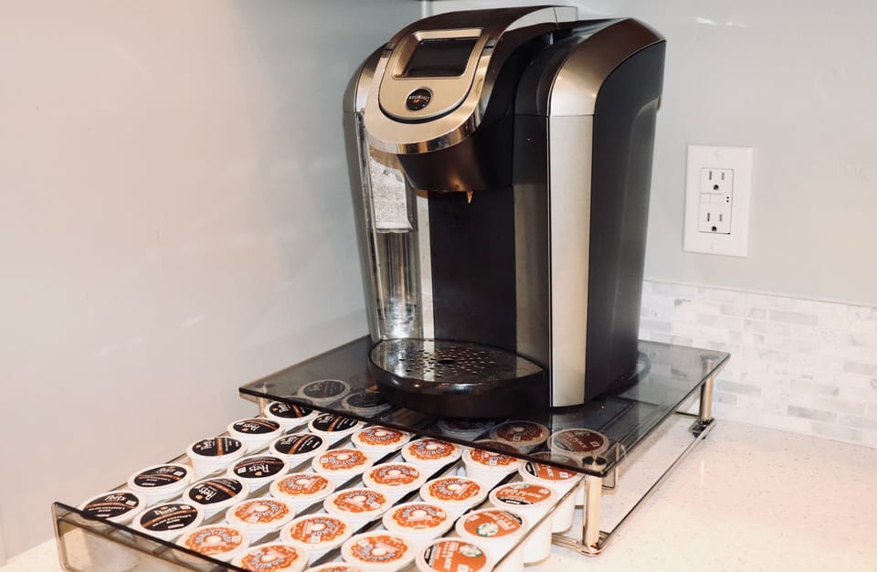Keurig coffee maker with lots of coffee options