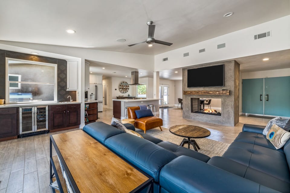 Grab a beverage at the wet bar and hang out!