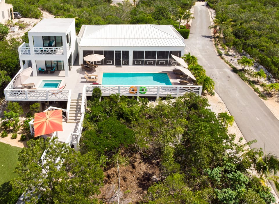 4 Bedroom Private Villa with Pool and Hot Tub - Long Bay Turks and Caicos 