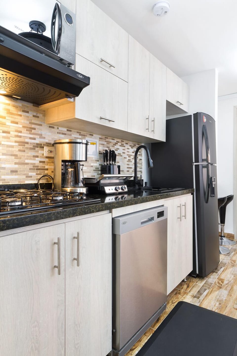 Kitchen area 202