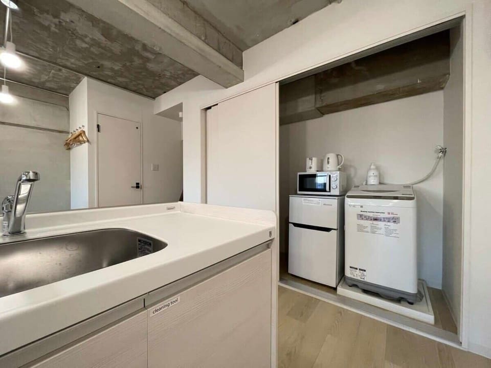 Kitchen sink