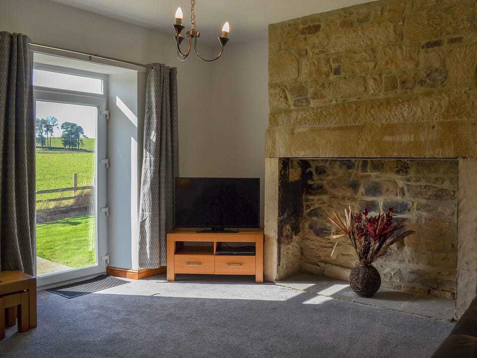 Cosy and comfortable living room | Mains Cottage, Belford, near Bamburgh