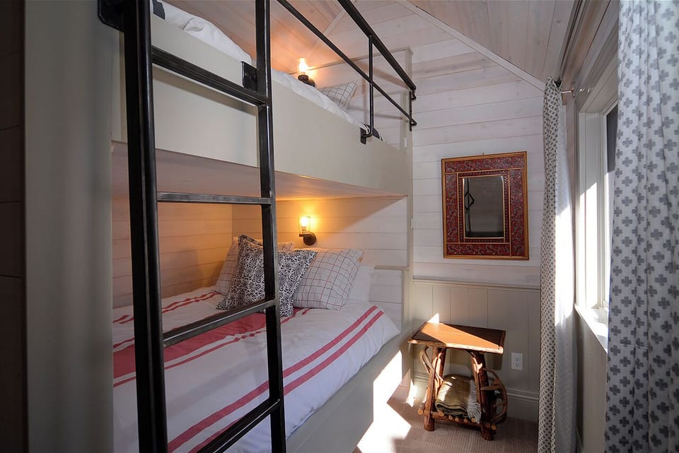 3rd bedroom with built-in queen sized bunks.