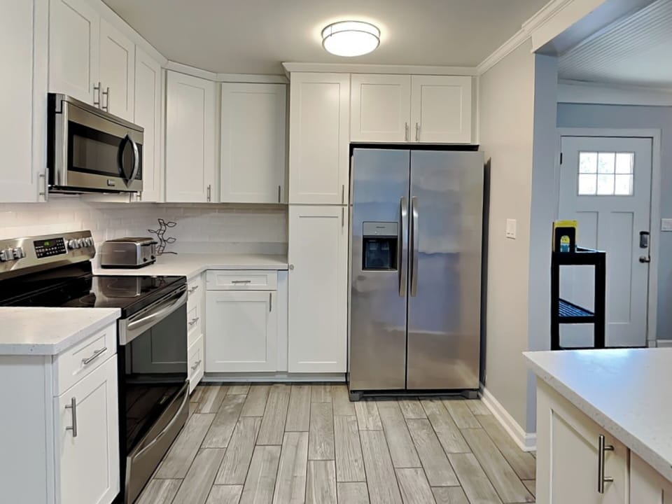 Full Kitchen with Stainless Steel Appliances