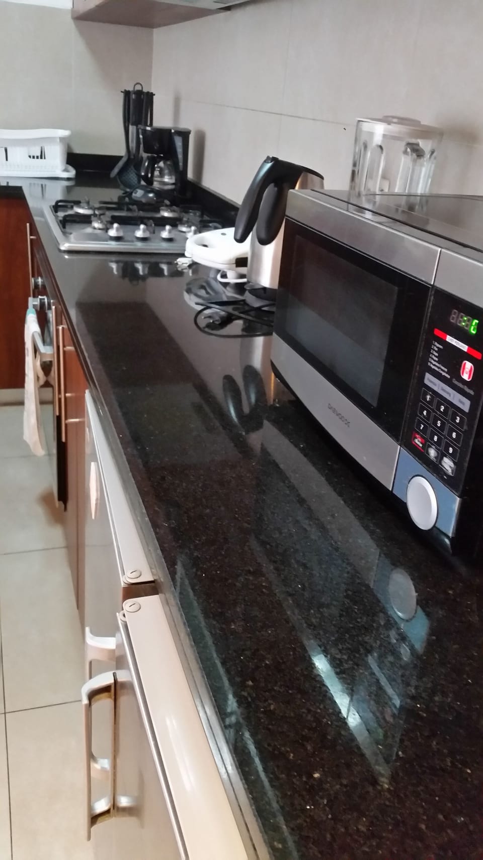 Coffee/tea maker, microwave, oven, dishwasher