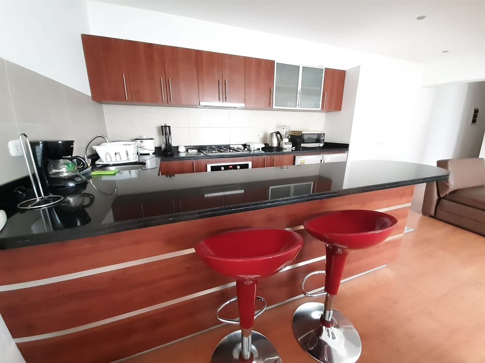 Coffee/tea maker, microwave, oven, dishwasher