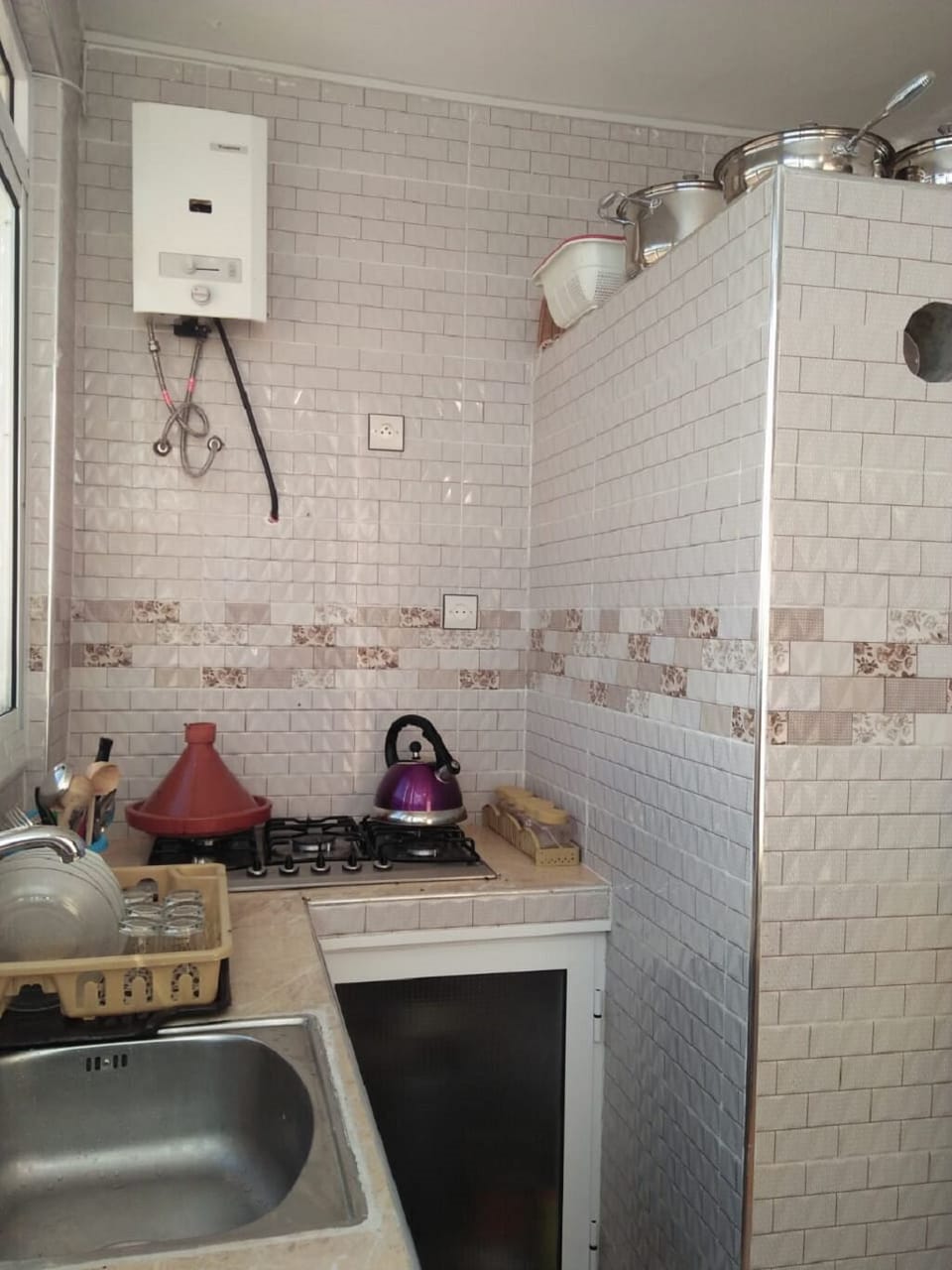 Cookware/dishes/utensils