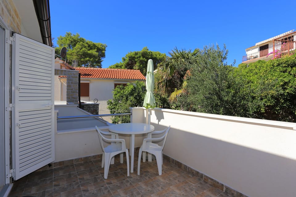 Terrace 2