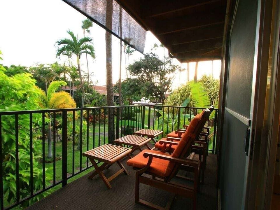 Lanai or Balcony looking towards ocean