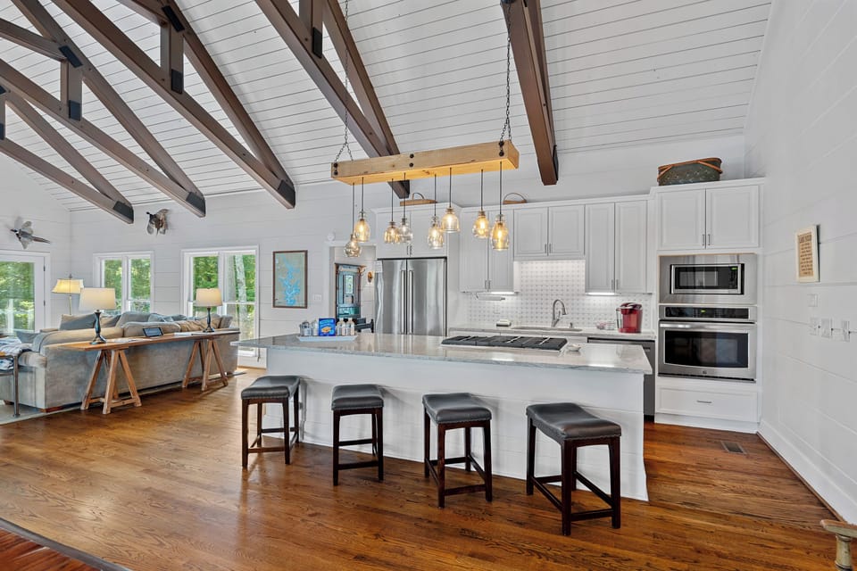 Fully stocked kitchen to prep all your group meals & island seating for 4.