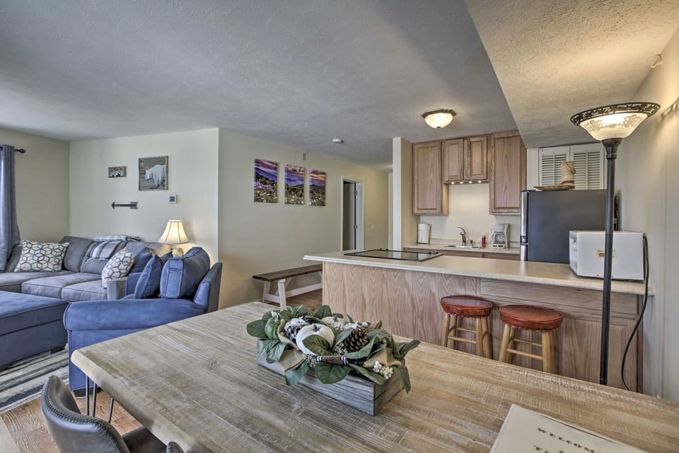 Living Room | Open-Concept Layout