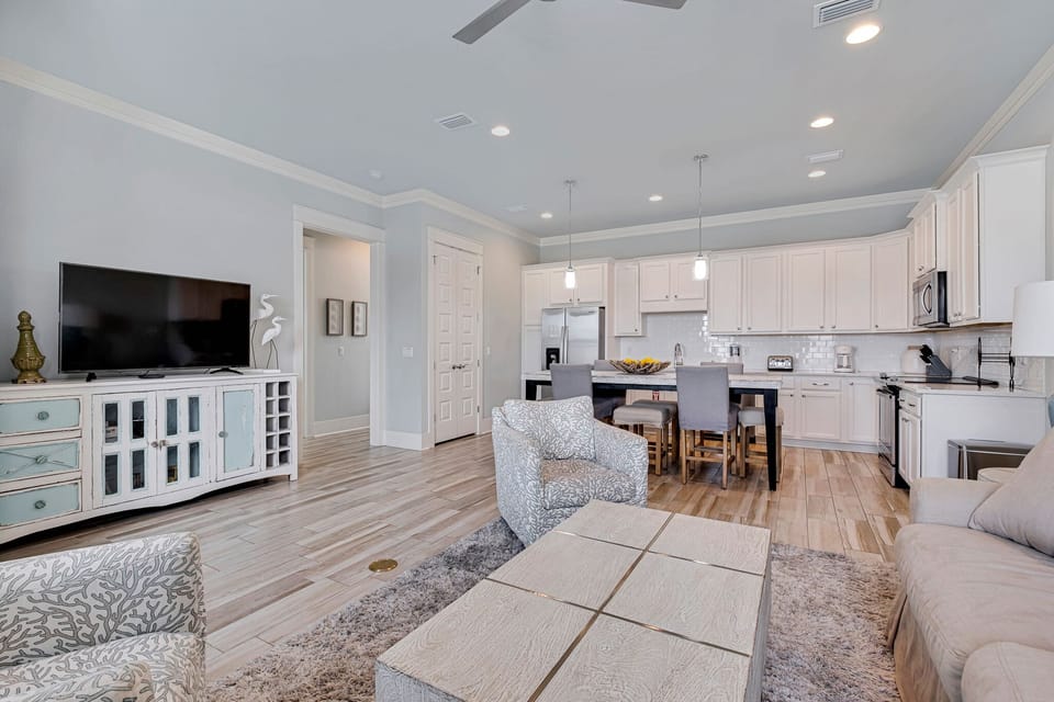 Spacious Living Area On 2nd Floor