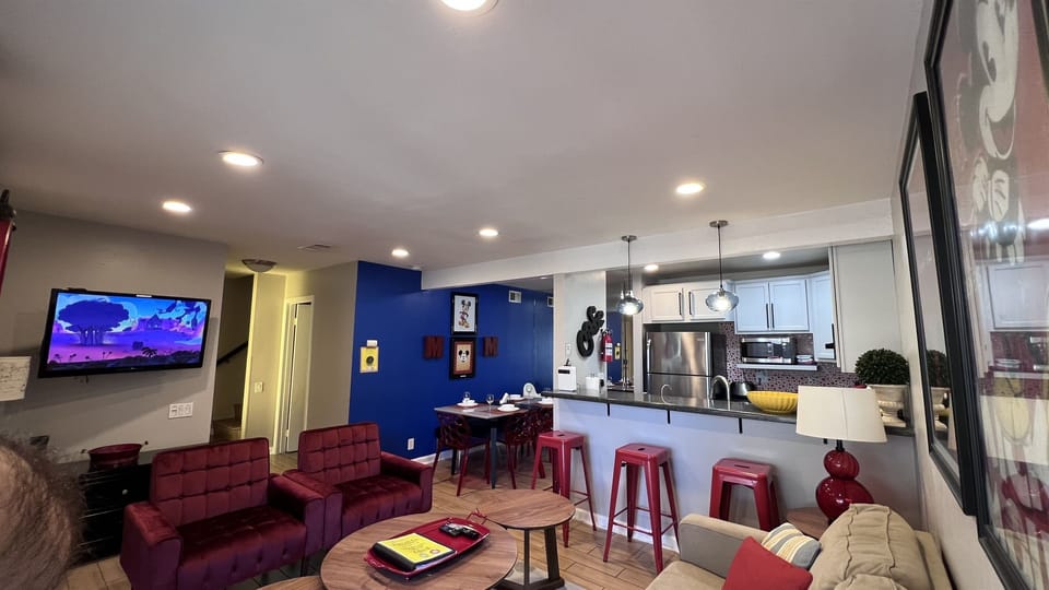Living Room/ Dining Room