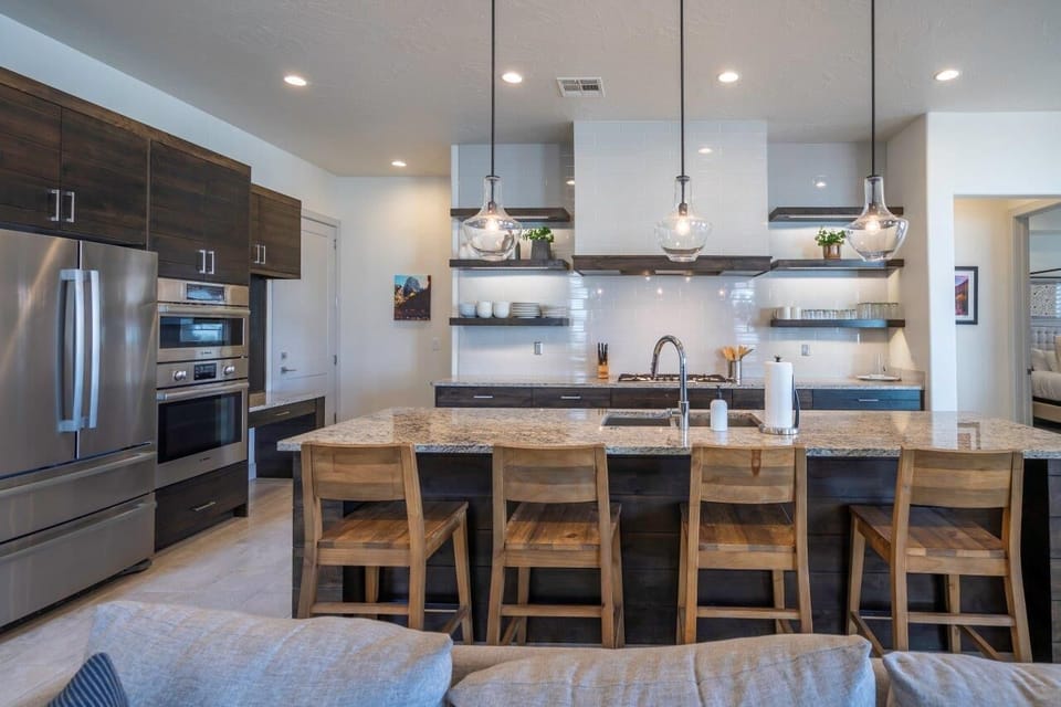 Kitchen island with seating for 4