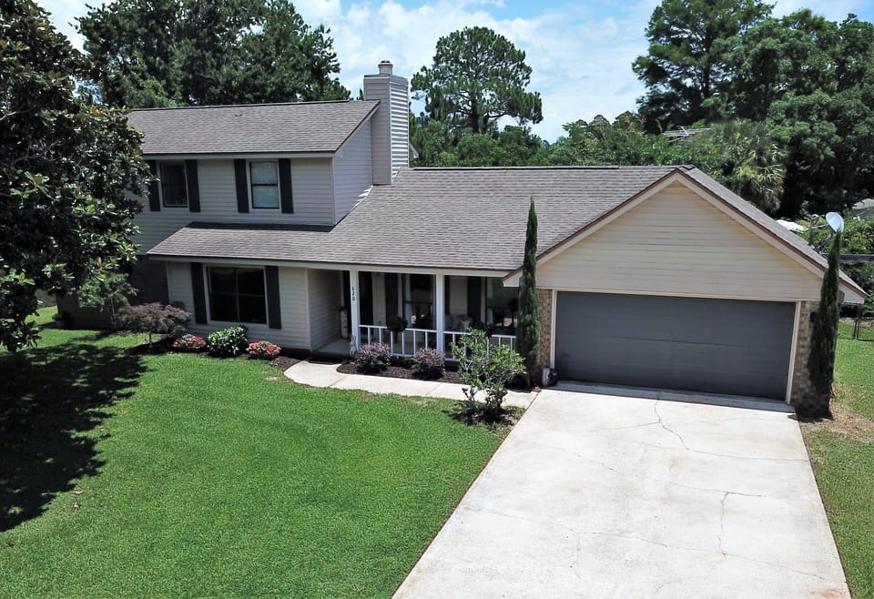 Great oasis in back for your furry friends and family. An Enchanting Yard Enjoy!