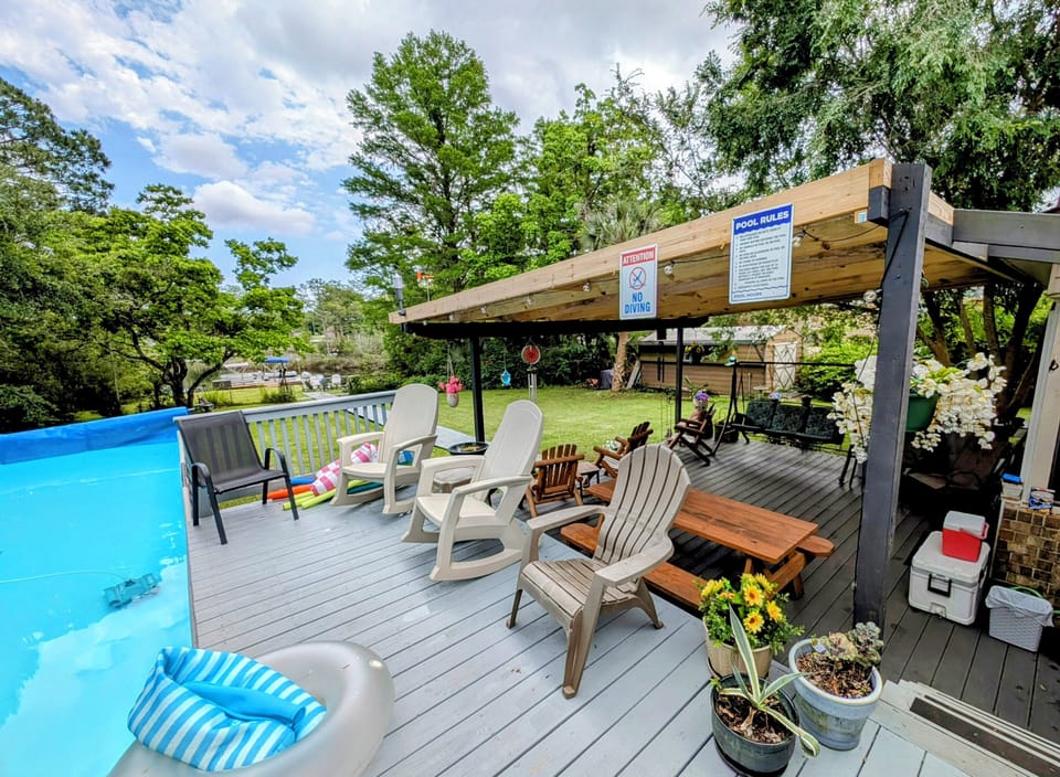 Two decks sun or shade ... take your pick.