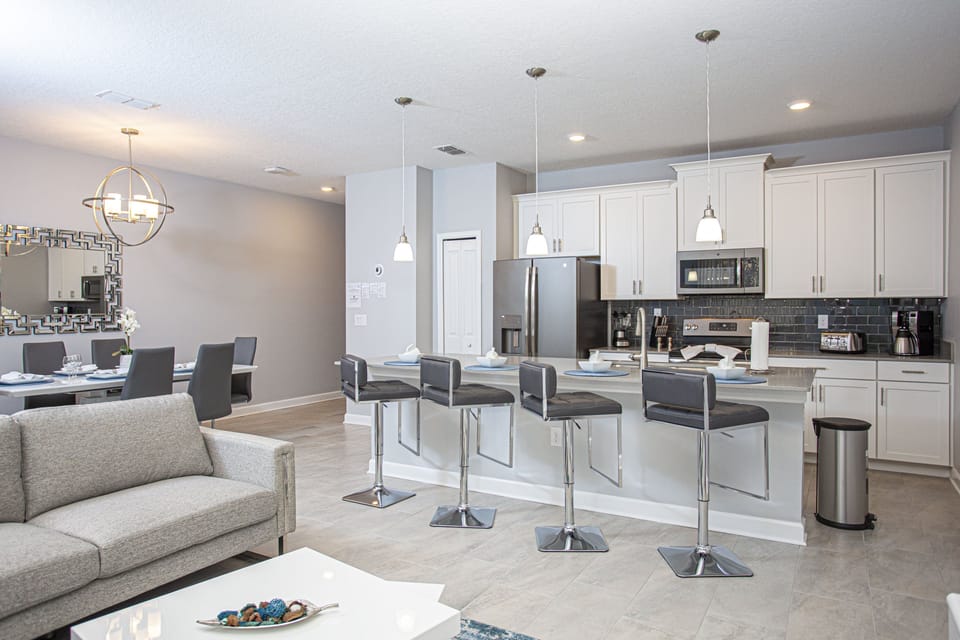 16-4802MemoriesLane-StoreyLake-1017