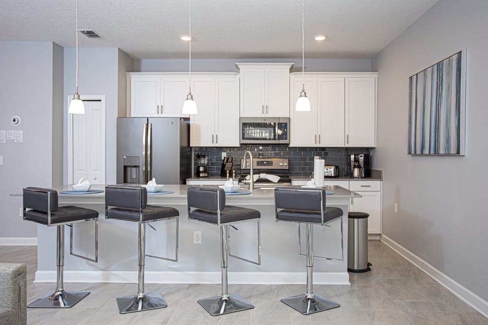 16-4802MemoriesLane-StoreyLake-1018