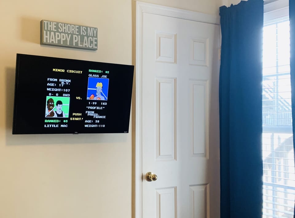 Kids Bedroom Nintendo NES Mini all games. 