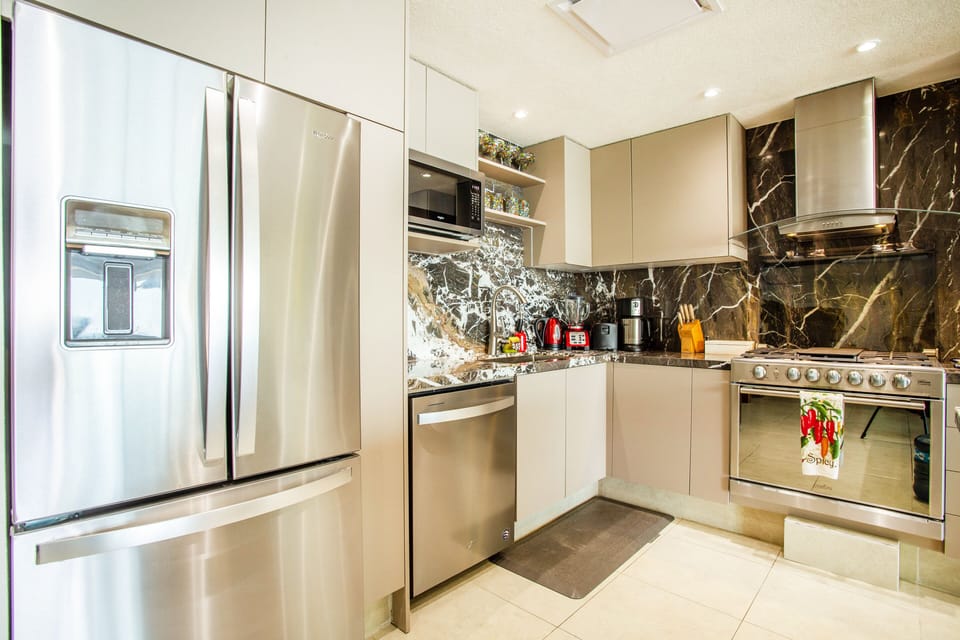 Fully equipped kitchen
